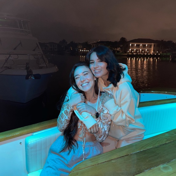 Meet your Posher, Nancy - Picture 6 of 6